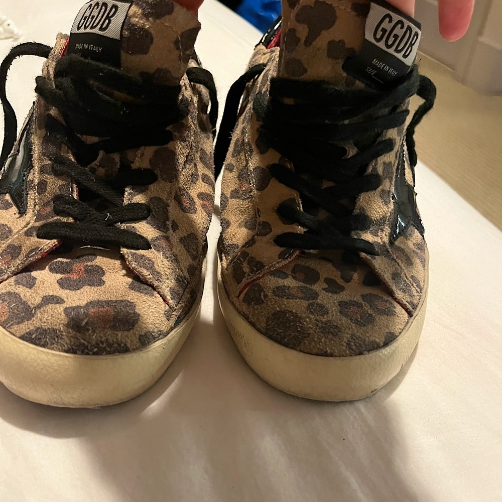 Cheetah print Golden Goose sneakers!